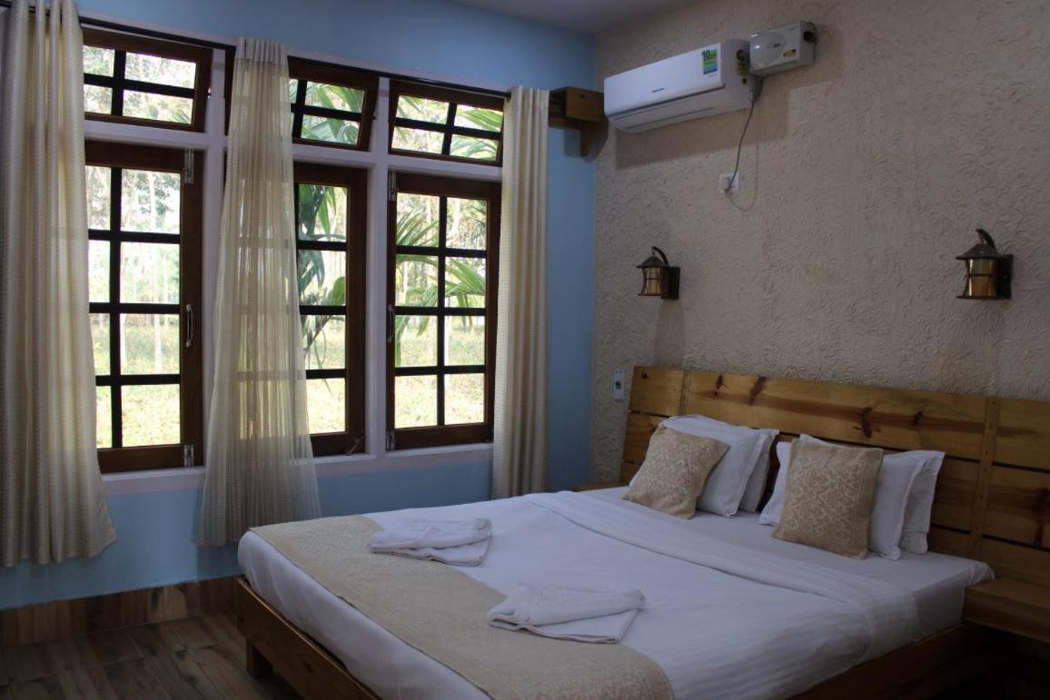 Kanoka Village Resort Mazbat Buitenkant foto